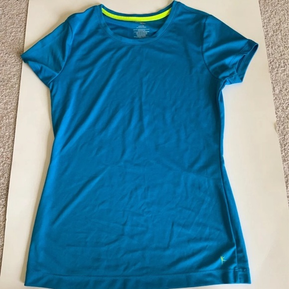 Dri-Fit Exercise Tops - Picture 3 of 4